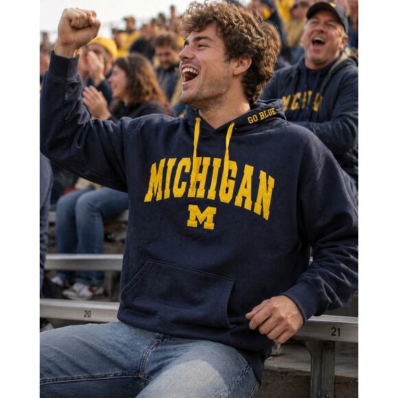Stadium Athletics Other - Stadium Athletics Michigan Wolverines Navy "Go Blue" Hoodie Men's Medium